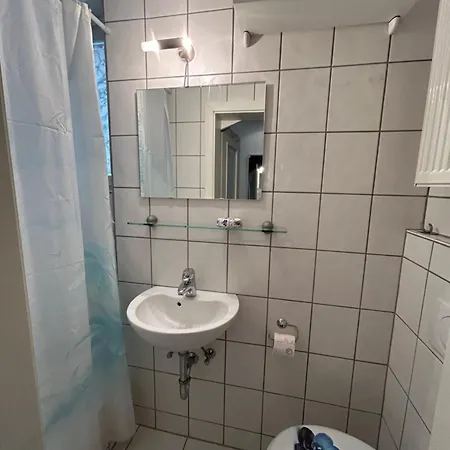 Ein Buecherhimmel In Apartment