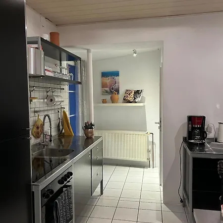 Ein Buecherhimmel In Apartment